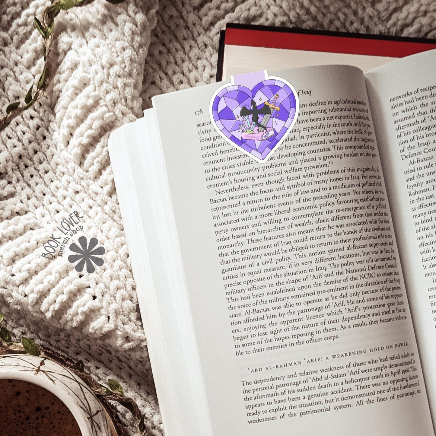 Fantasy Stained Glass Heart Magnetic Bookmark / Bookish Bookmark / Book Lover Gift / Bookish Merch / Fantasy Reader / Reading Lover