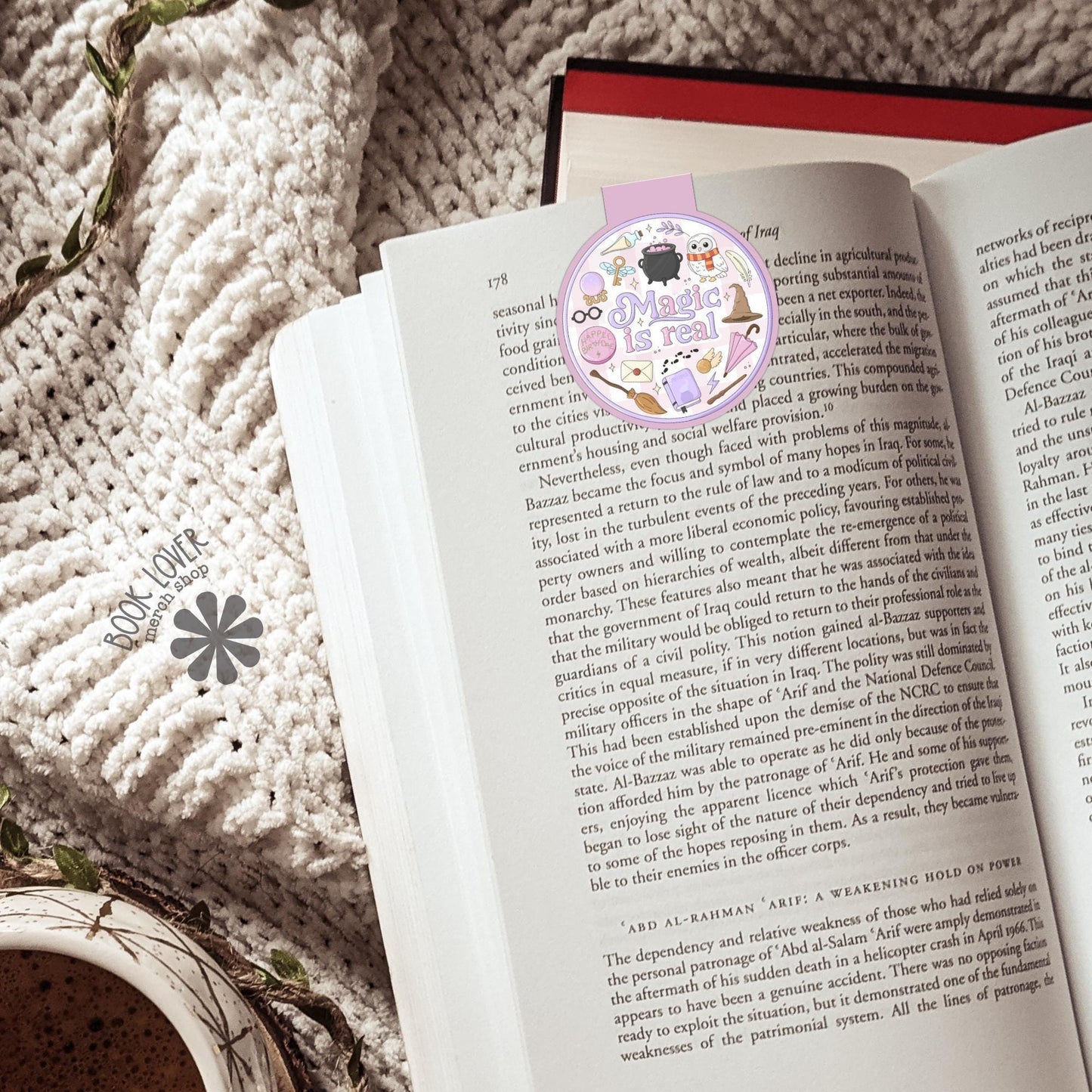 Magic is Real Magnetic Bookmark / Bookish Bookmark / Book Lover Gift / Bookish Merch / Smut Reader / Reading Lover