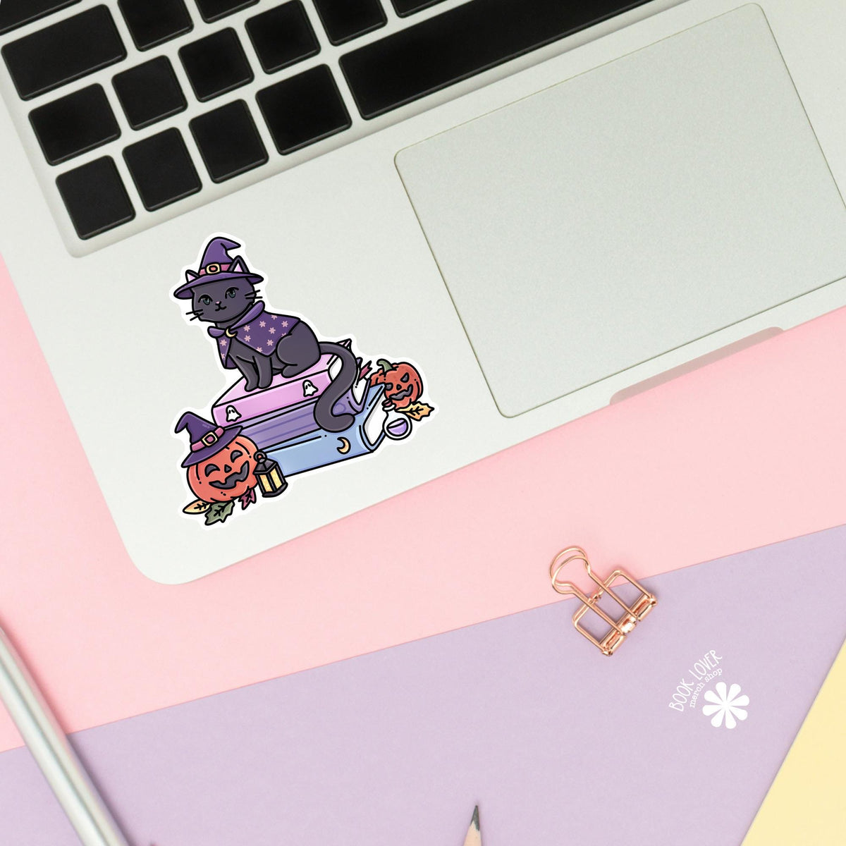 Witchy black cat vinyl sticker, bookish decal for readers