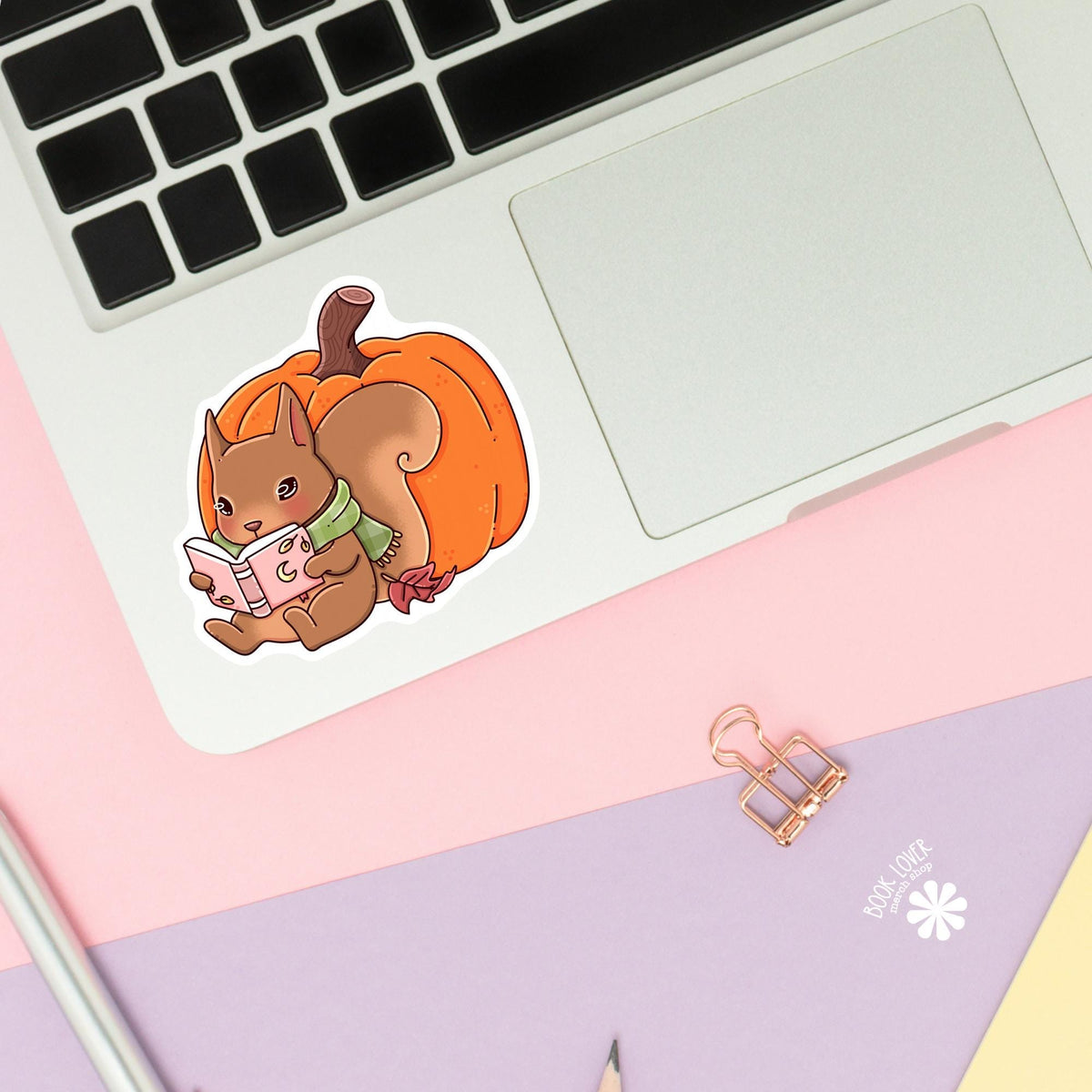 Autumn Reading Squirrel Sticker / Bookish Sticker / Book Lover Gift / Funny Reader Gift / Cozy Reader / Fall Reading Gift / Autumn Bookworm